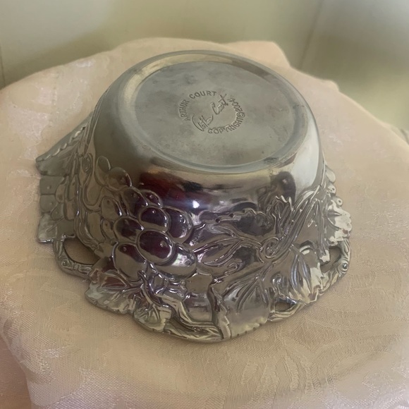 Arthur Court’s Grapevine Nut bowl - Picture 5 of 14